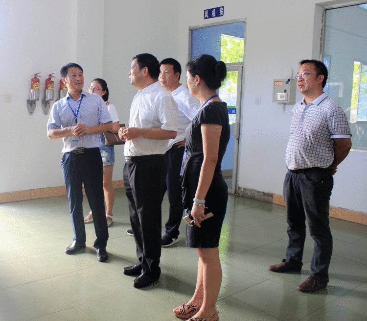 宜賓市市長杜紫平到清源水務集團考察調研