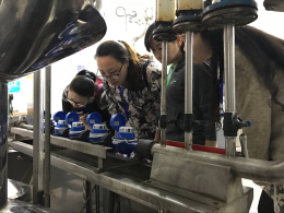 營(yíng)銷(xiāo)部：呼叫中心員工持續(xù)開(kāi)展提升業(yè)務(wù)知識(shí)培訓(xùn)