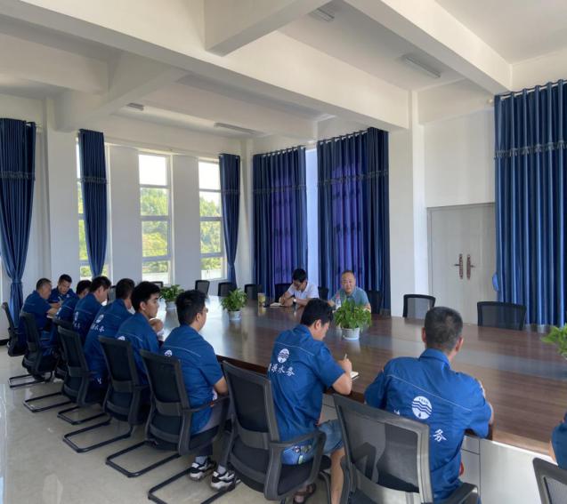 集團(tuán)公司黨委委員、副總經(jīng)理劉林到五水廠檢查安全工作