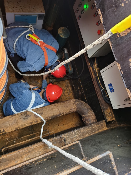 菜壩水廠開(kāi)展有限空間作業(yè)演練