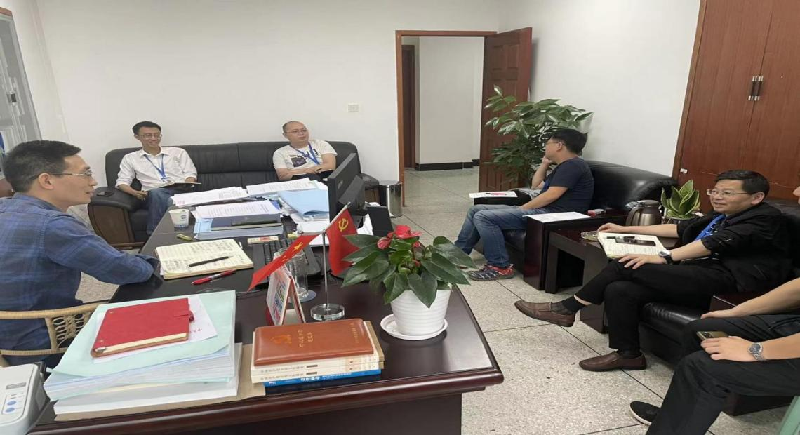 公司黨委委員、副總經(jīng)理吳建剛召開項目管理談話會