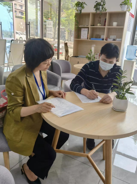 加強(qiáng)用戶溝通，提升服務(wù)質(zhì)量