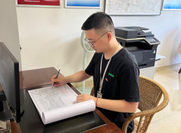 《榜樣在身邊》系列報(bào)道——工作標(biāo)兵 江一航、優(yōu)秀青年 李玉涵